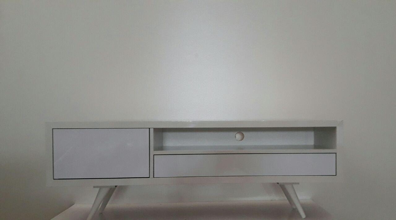 میز تلویزیون ام دی اف