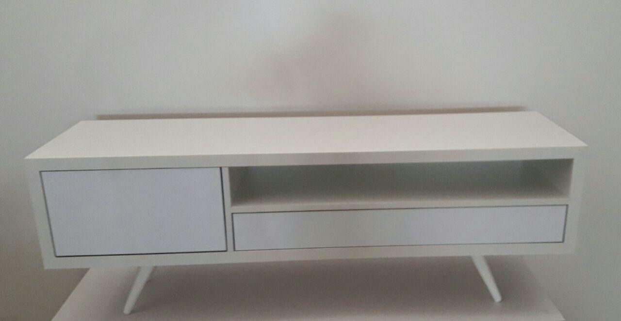 میز ال سی دی متحرک