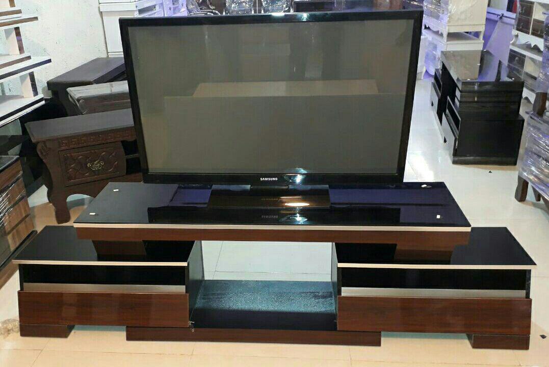 میز تلویزیون شیشه ای